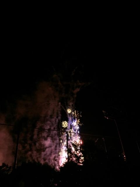 愛媛県伊予郡松前町の花火大会をエミフルMASAKIの歩道から観た感想 - 2016年(平成28年)夏