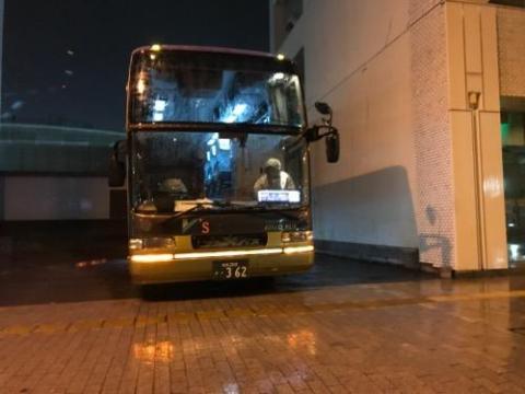 台風21号で松山発・東京行のJR四国の夜行バスが運休。コトバスエクスプレスを急遽予約して移動したが神戸で途中下車！（2017年10月）