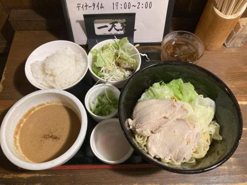 900円以下の昼食 一点張 タンタン冷麺 白 つけ麺 ごはん・サラダ ランチセット