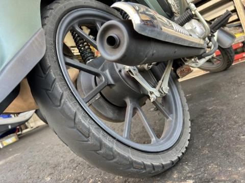 クロスカブ110｜後輪タイヤを交換（走行距離13579km）