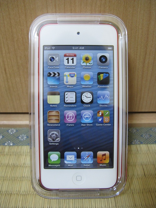 刻印入りiPod touch 32GB - (PRODUCT) REDの写真……iPod Touchの液晶がある側