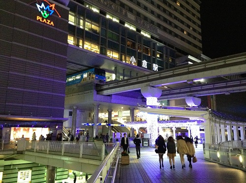 小倉駅・小倉城口（駅の南側）付近で見えるクリスマスイルミネーション3