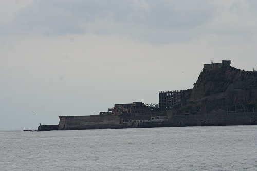 端島（軍艦島）の船着き場付近