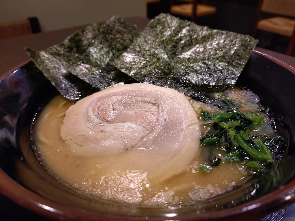 らーめんむぎ家 醤油とんこつらーめん