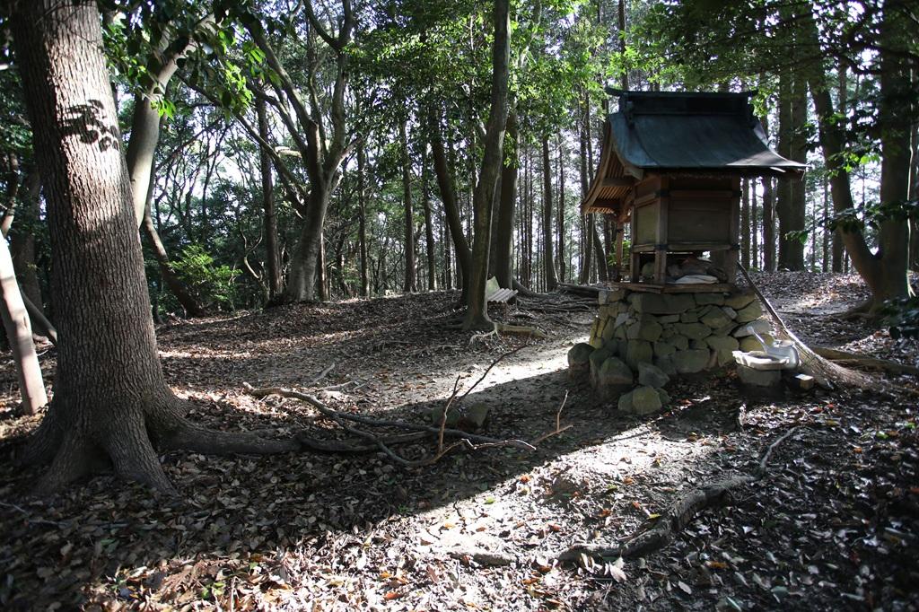 谷上山 祠