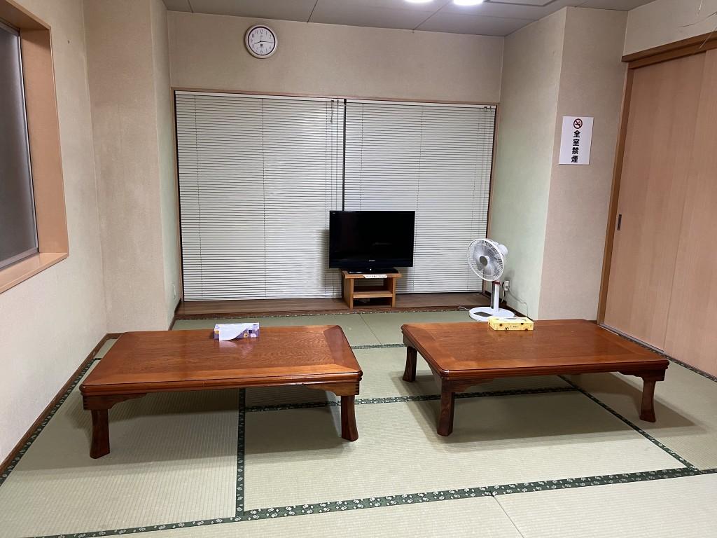 天然の湯いよ温泉 畳の休憩所