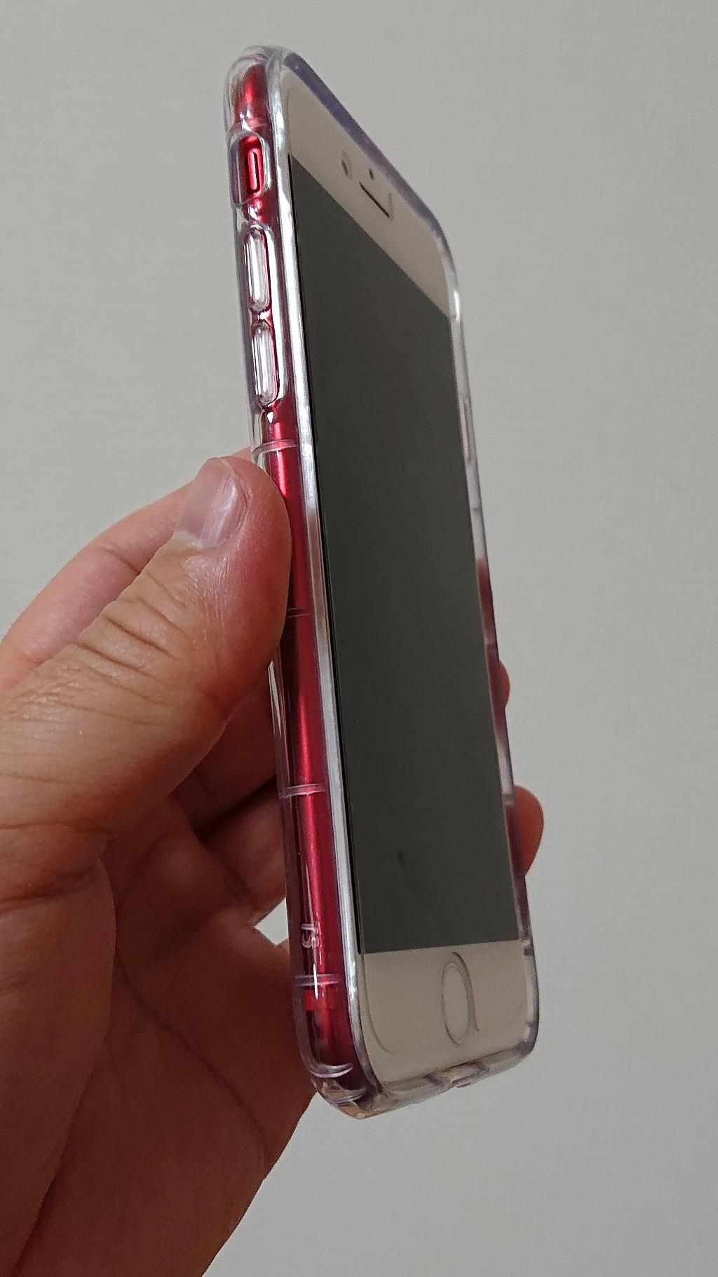 卡娜赫拉的小動物 iPhone 7 手機保護殻 - カナヘイの小動物のiPhone 7のスマホケース装着時（iPhone表側・側面の音量調節ボタン）