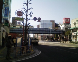 JR関内駅北口の高架